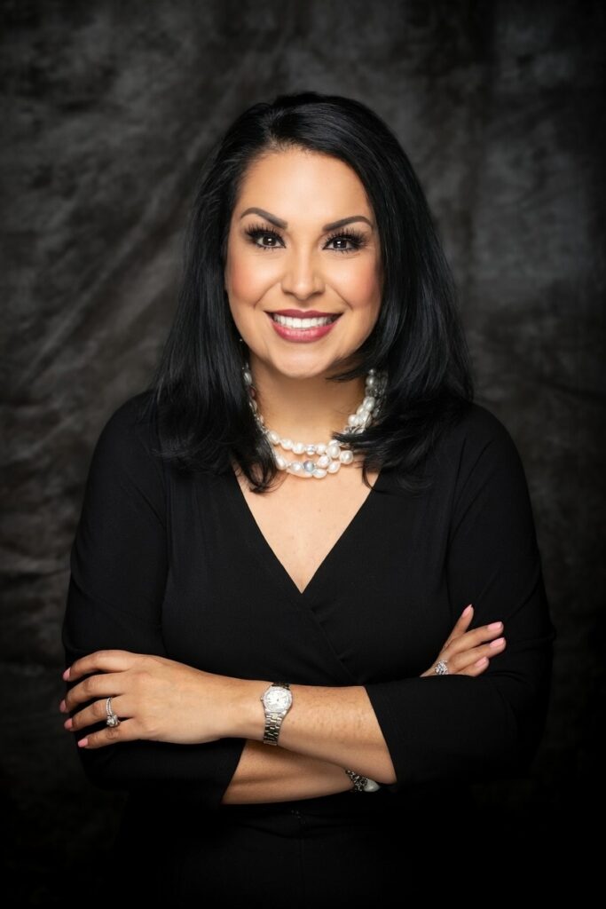 Lisa Salinas Real Estate Portrait